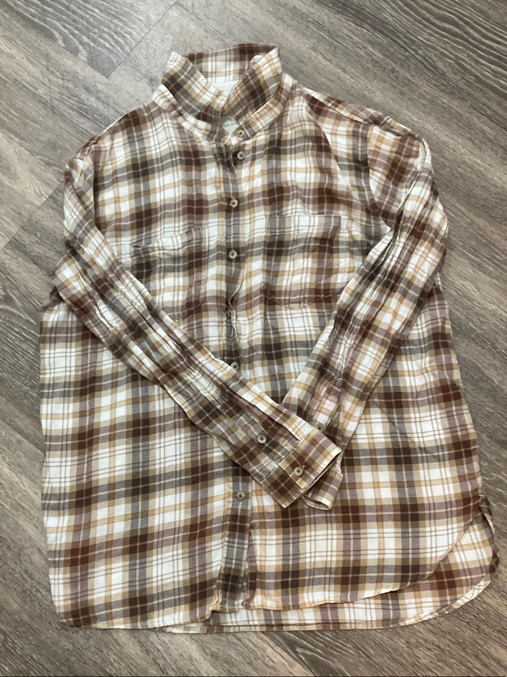 American Eagle Outfitters Plaid Button-Down Shirt in Brown & Cream